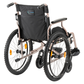 Rolstoel Multimotion M10 met dikke luchtbanden