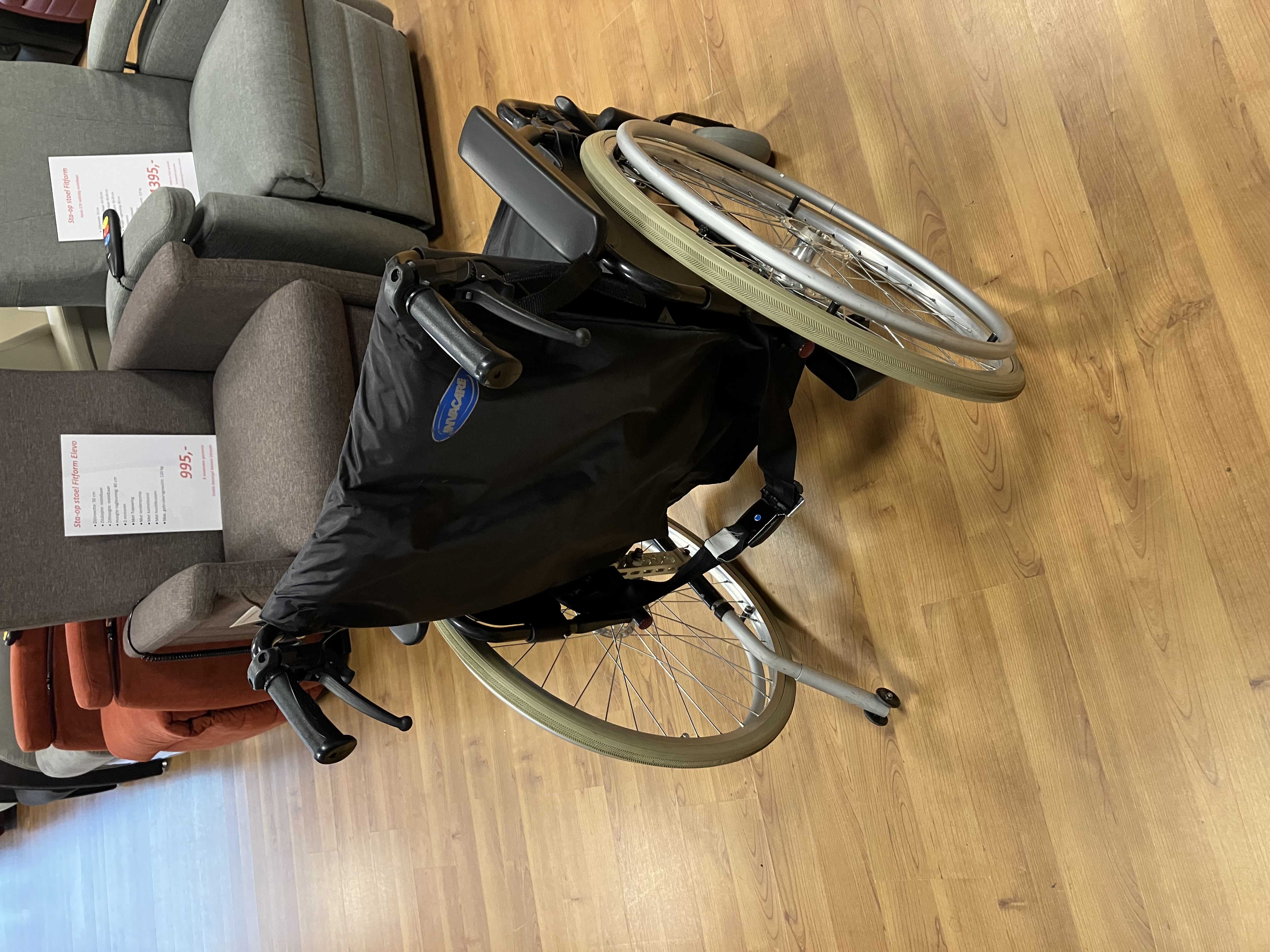 Rolstoel invacare action 3