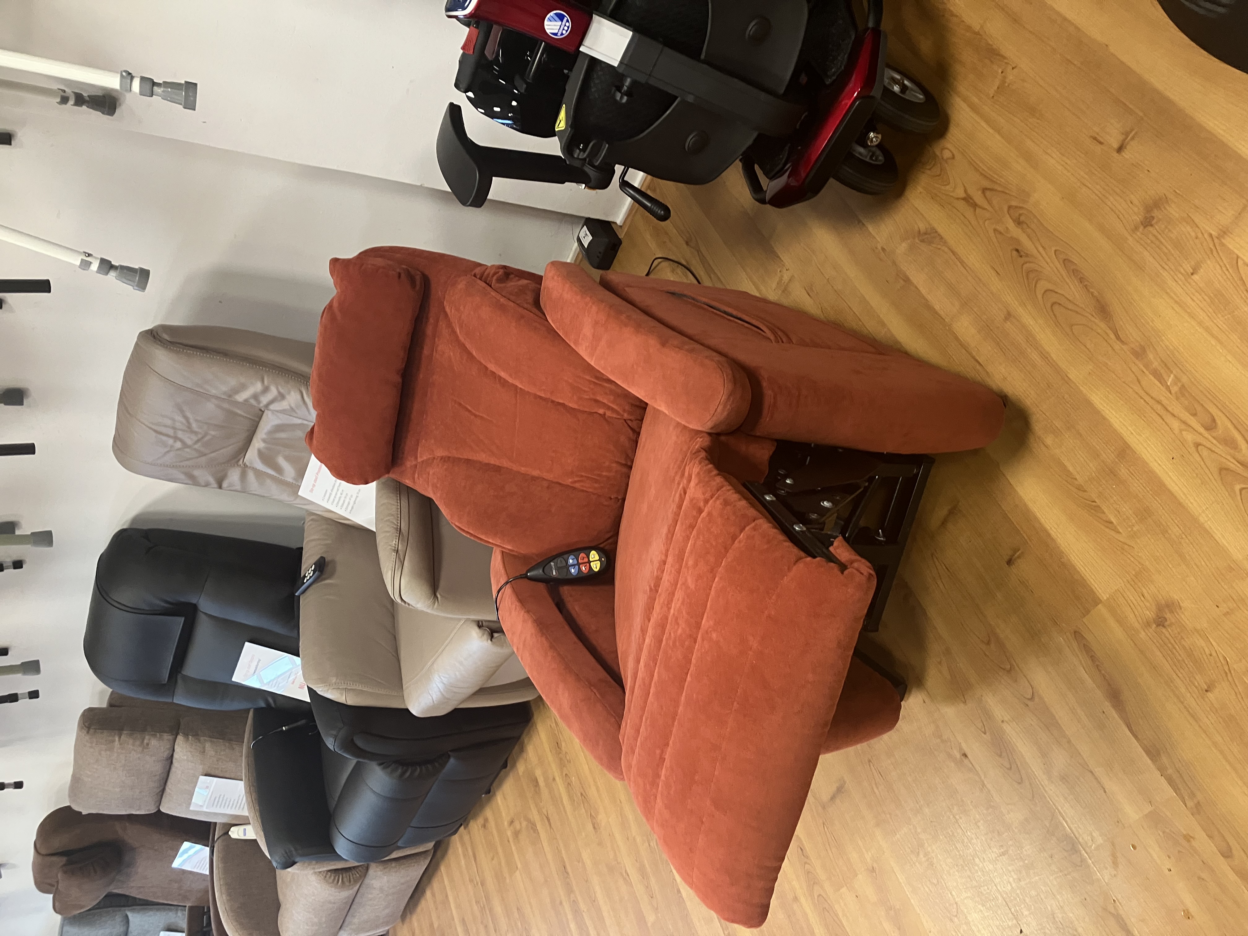 Sta op stoel Fitform Vario 570 met kuiprug