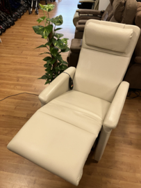Sta op stoel Fitform Elevo 580, van soepel leer