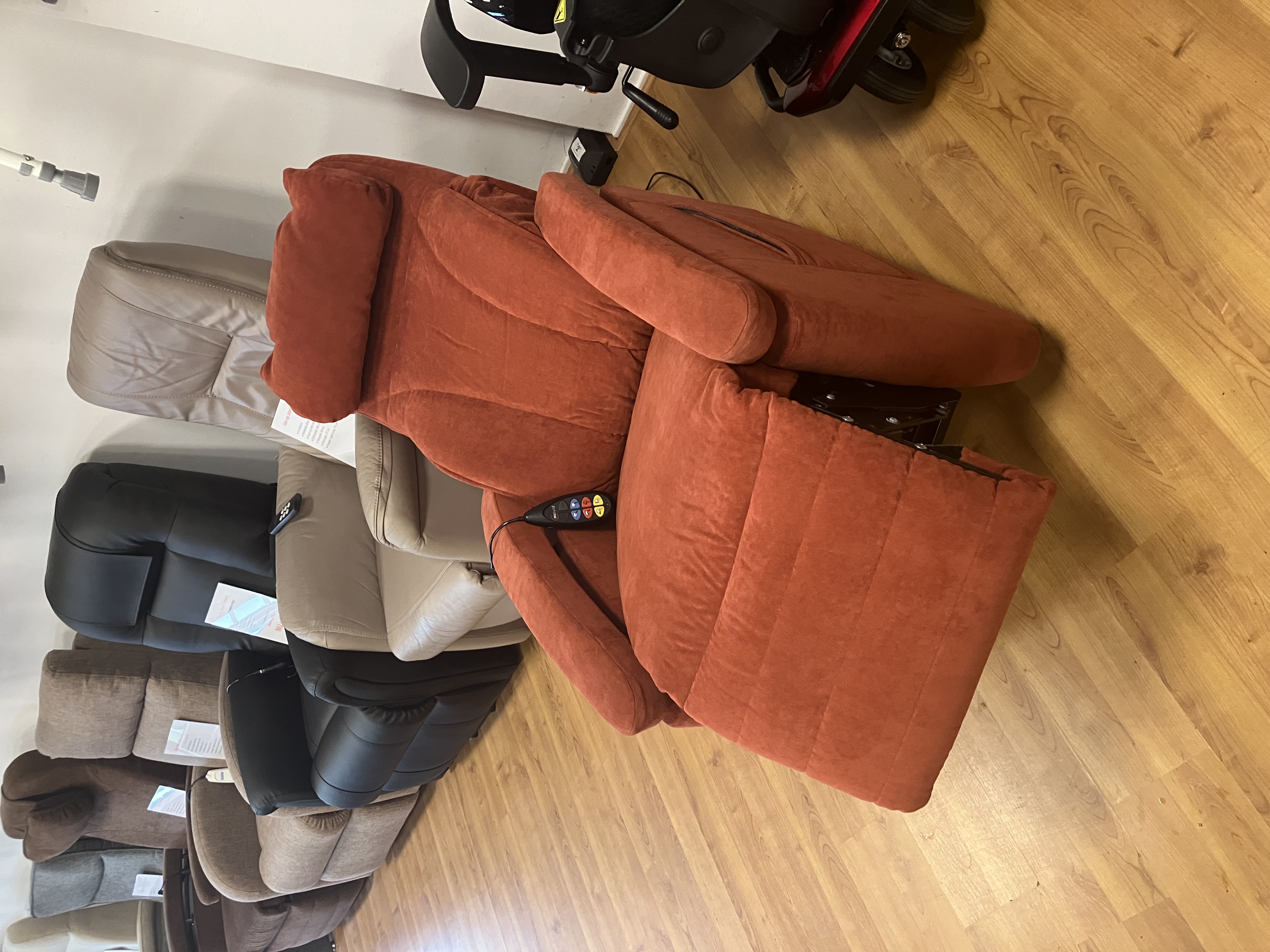 Sta op stoel Fitform Vario 570 met kuiprug