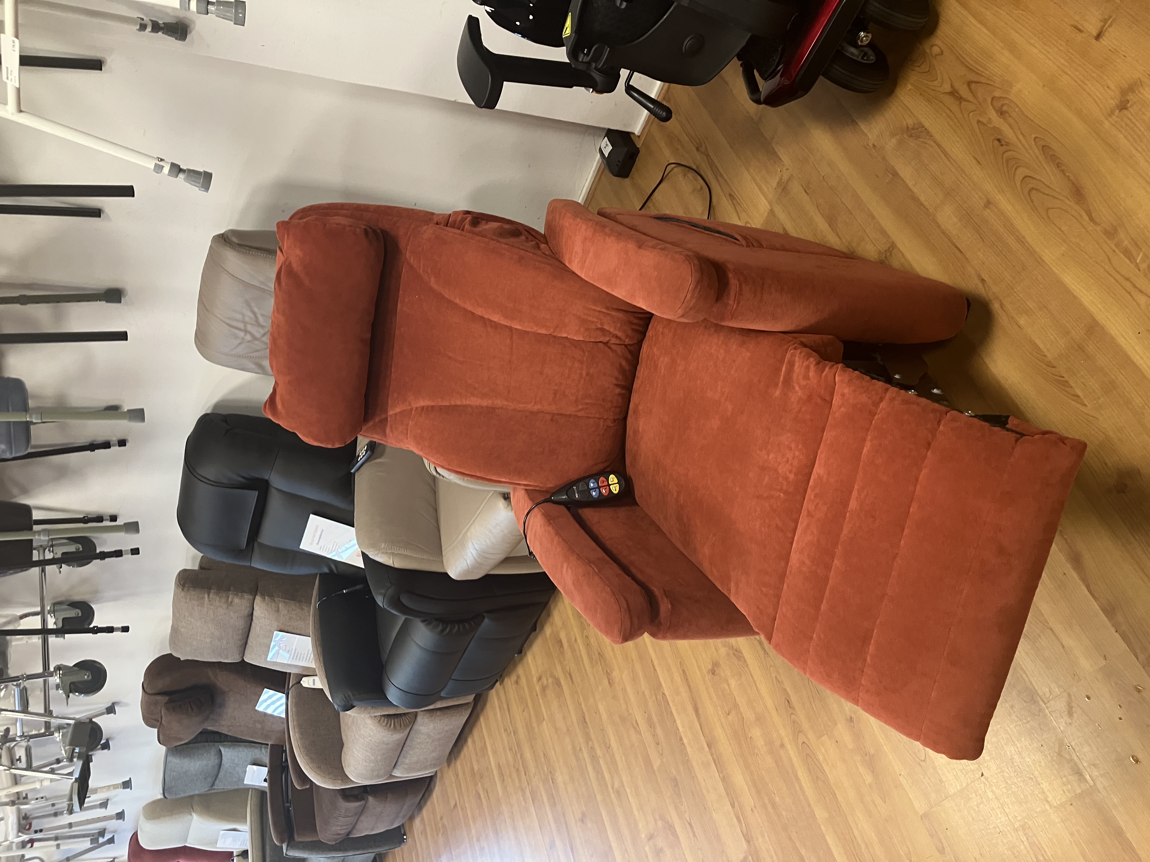 Sta op stoel Fitform Vario 570 met kuiprug
