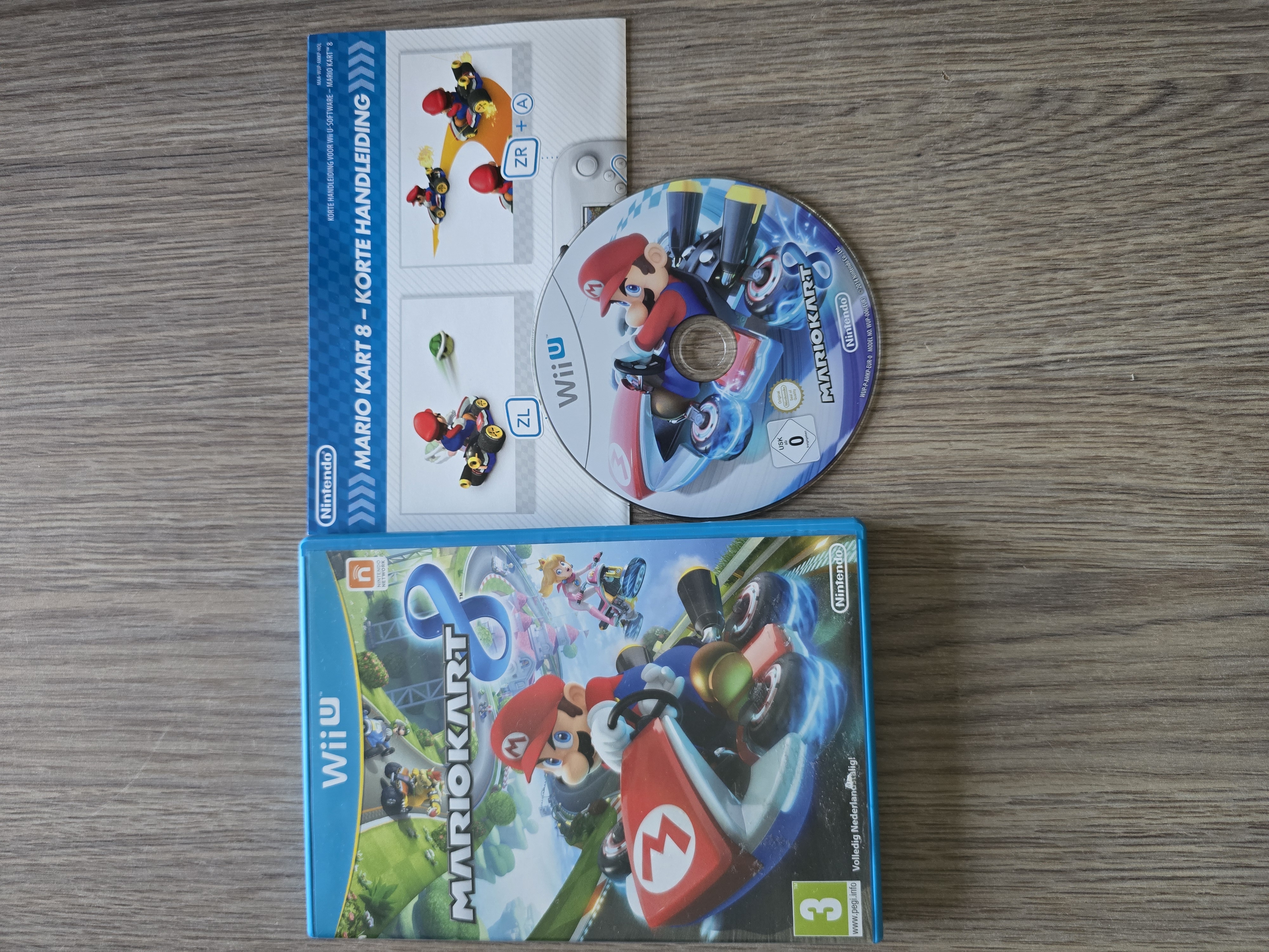 Mario Kart 8 - Nintendo Wii U  (G.2.1)