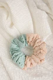 Scrunchie broderie duo mint/nude