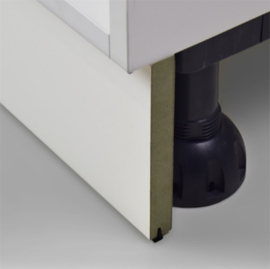 Plint tbv Bengt onderkasten 185 cm