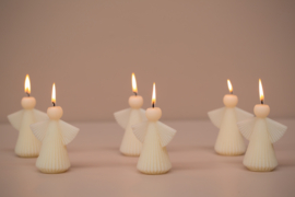Kerstkaars Engel met gespreide vleugels