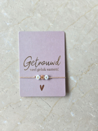 Minikaartjes getrouwd & (initiaal) armbandje naar keuze
