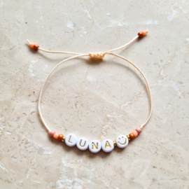 Naamarmbandje met smiley | kleur