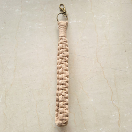Wovely - Macramé tassenhanger camel