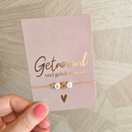 Minikaartjes getrouwd & (initiaal) armbandje naar keuze