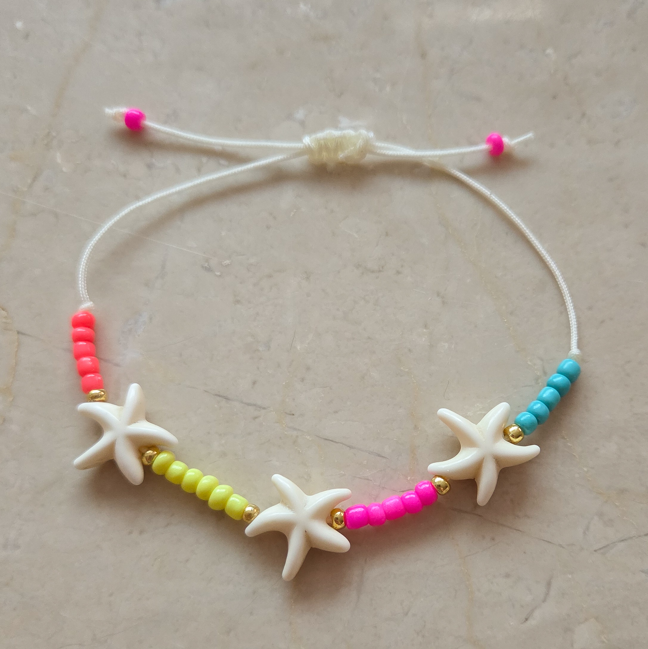 Armbandje schelp | Neon