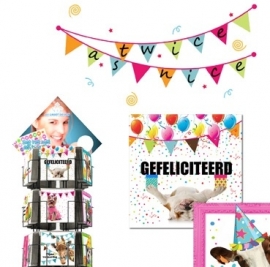 Twice as Nice 15x15cm complete serie inclusief display in bruikleen, topkaart en backcards