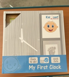 Klok - My First Clock houtkleur met ruimte voor foto en gipsafdruk hand of voet
