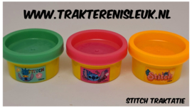 Stitch play doh klei
