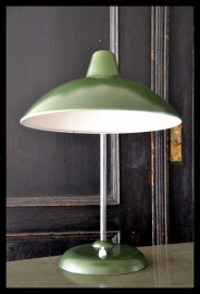 Kaiser bureaulamp, fraaie groene kleur! bijzonder model in mooie staat. VERKOCHT!