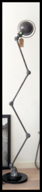 VERKOCHT! Prachtige, zeer stoere industriële lamp 4-arms "JIELDE" vloerlamp (nog 1 beschikbaar)