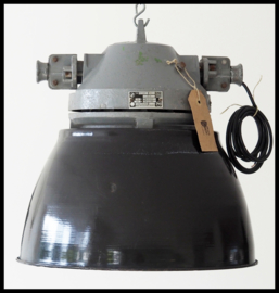 Stoere industriële bully lamp met zwart emaille kap, meerdere beschikbaar