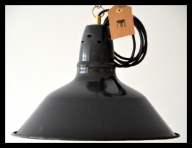 VERKOCHT! Antraciet industriële emaille hanglamp!