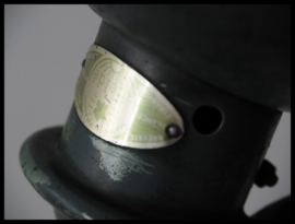 Grijsgroene industriële werklamp "JIELDE", prachtige kleur. Mooi Patine