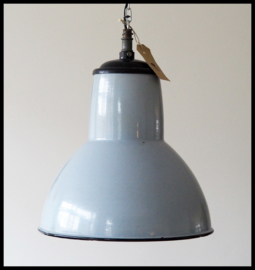 Zeldzame middelgrote grijze Philips lamp uit 1938, uit oude ijzergieterij De Holland, meerdere beschikbaar
