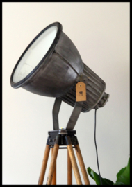 Stoere industriële Philips statief lamp! Zeer zeldzaam model! (2 beschikbaar)