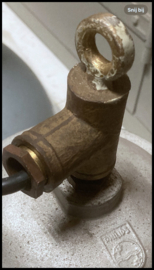 Zeldzame middelgrote grijze Philips lamp uit 1938, uit oude ijzergieterij De Holland, meerdere beschikbaar