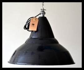 VERKOCHT! Grote industriële emaille Reluma lamp, zeer mooie staat!