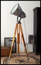 VERKOCHT! Stoere industriële Philips statief lamp! Zeer zeldzaam model!