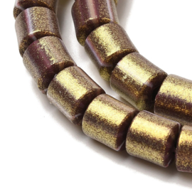 Streng fimokralen kolom met glitter, coconut brown