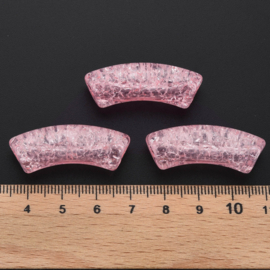 Acryl gebogen buiskraal / tube bead crackle lichtroze