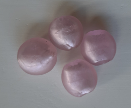 platte ronde frosted glaskralen roze, 4 stuks