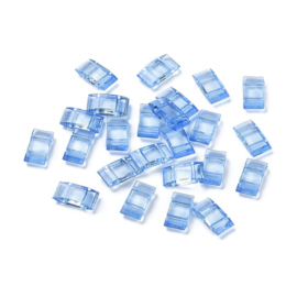 Acryl kraal met 2 rijggaten transparant hemelsblauw, 15 stuks