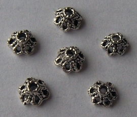 Tibetaans zilveren kralenkapje, 25 stuks