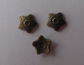 Kralenkapjes antiek brons, 12 stuks