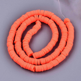 Fimo heishi disc-kralen  6 mm fel oranje, streng