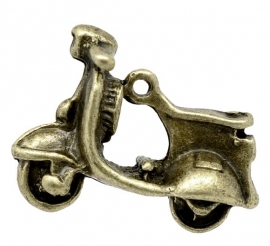 Bedel scooter antiek brons