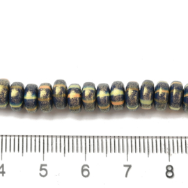 Streng fimokralen rondel met glitter, midnight blue