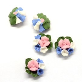 Porceleinen cabochon bloemetjes blauw-roze-wit