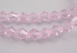 Streng bicone 4mm roze (C40)