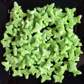 Acryl vlinderkraal groen