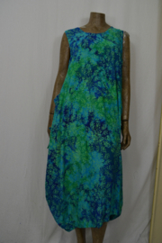 Billy B Long Dress ballon groen/blauw met zakken en elas. zijkant onder 