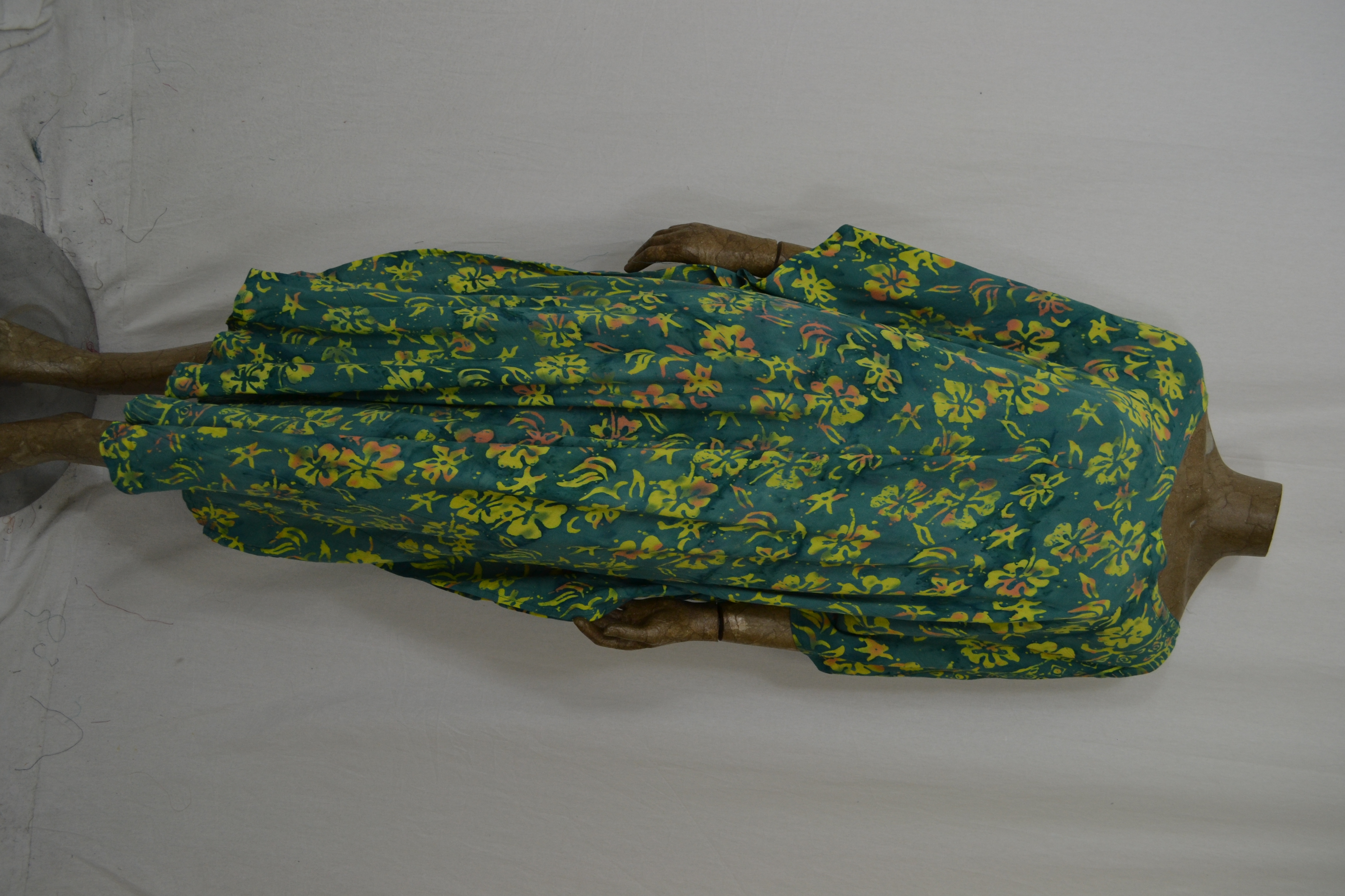 Billy B Kaftan lang B169 kruis voor of achter dragen groen met gele bloem