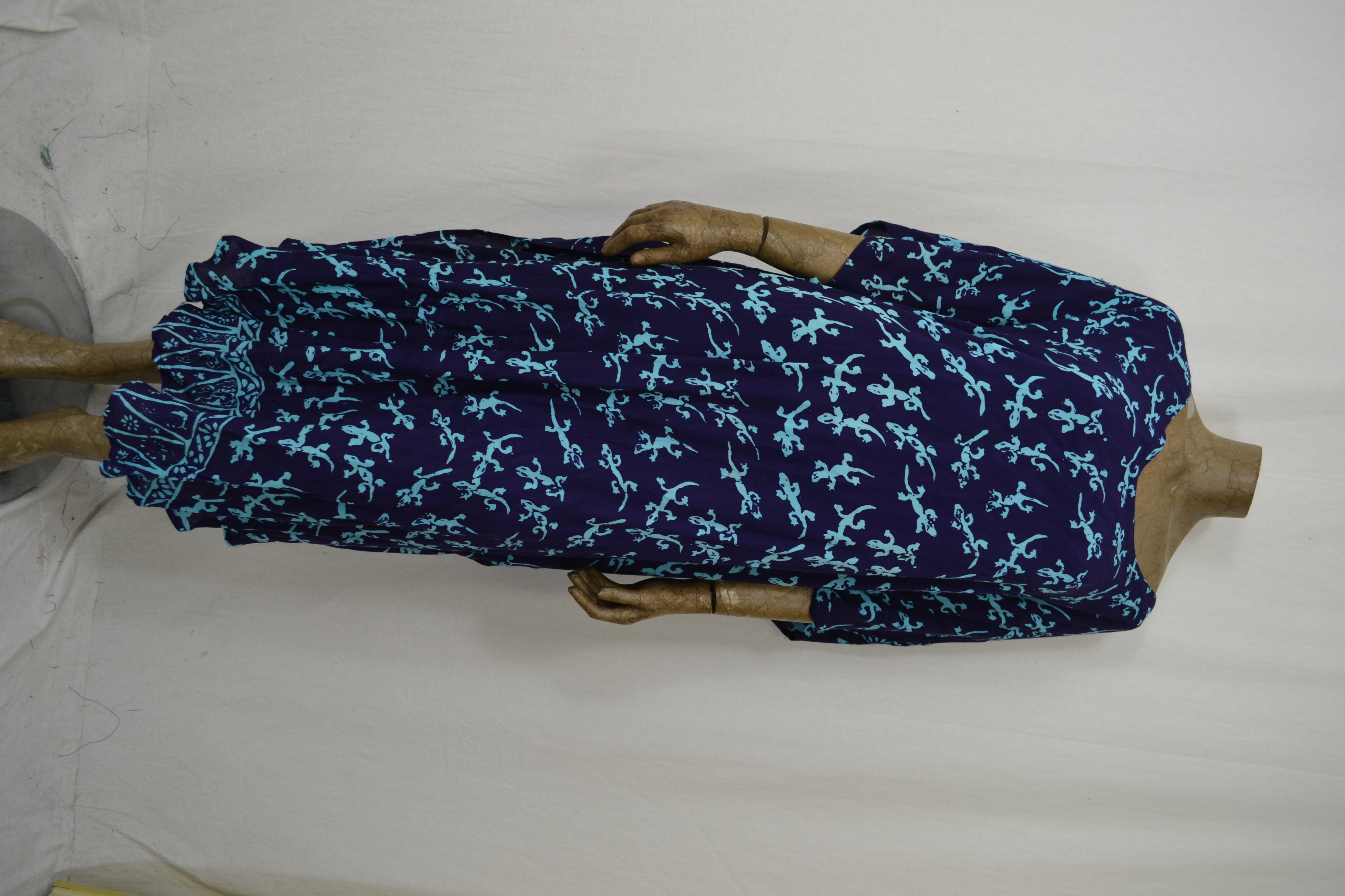 Billy B Kaftan lang B169 kruis voor of achter dragen paars licht blauw gekko
