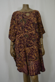 Billy B Kaftan/Jurk B169 kort kruis voor of achter licht paars met bloemen/takken