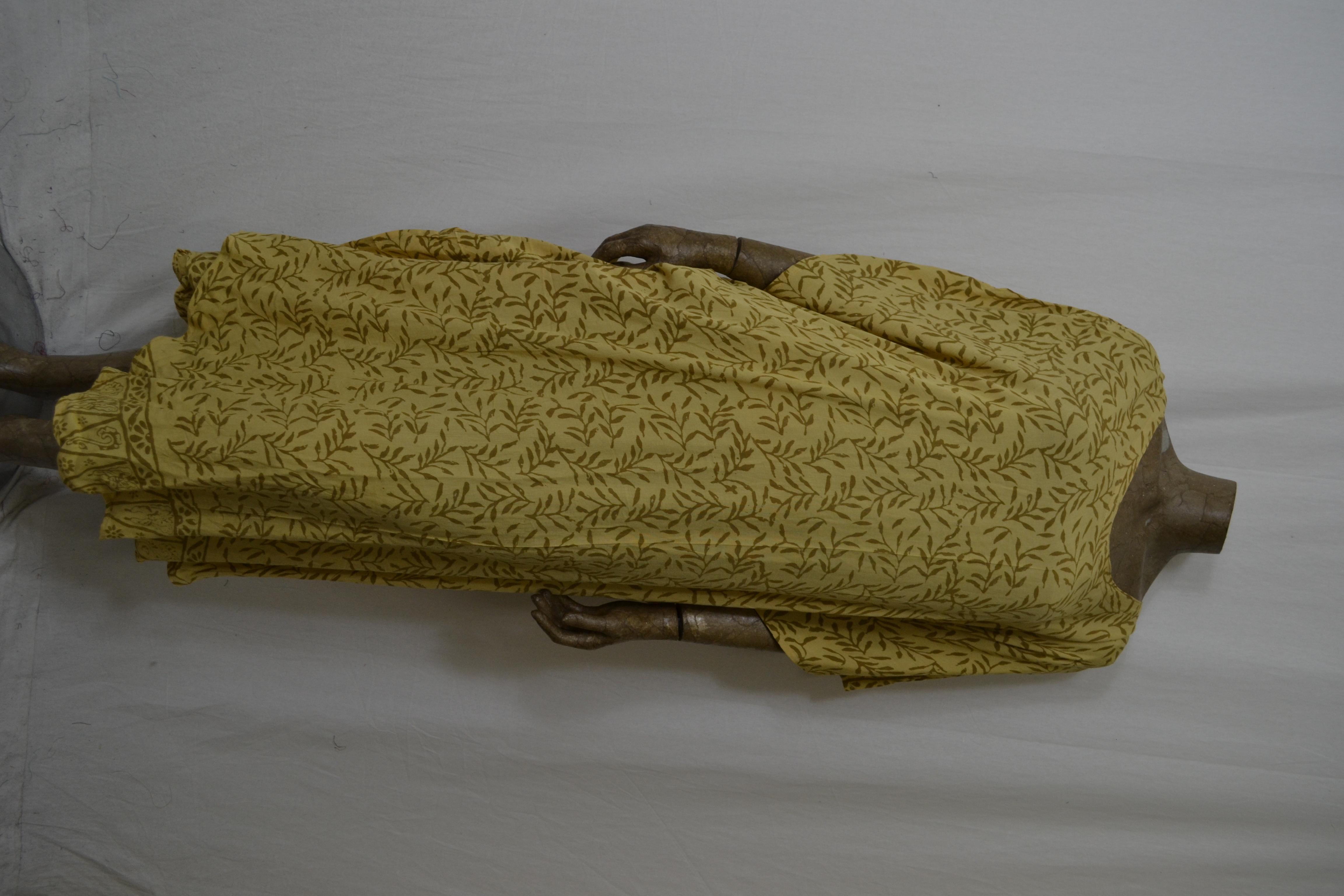 Billy B B169 long Poncho / Kaftan geel kruis voor of achter dragen