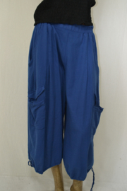 Keko broek 3/4 met koord en grote zakken blauw mt. 2 (!!)