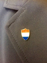 Lapel pin Dutch shield