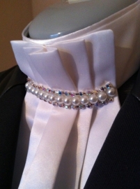 Harmonicaplooi plastron Pearl and strass