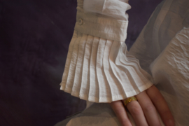 VM Plissie Blouse snow white