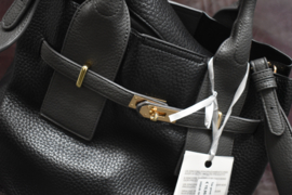 Tas
